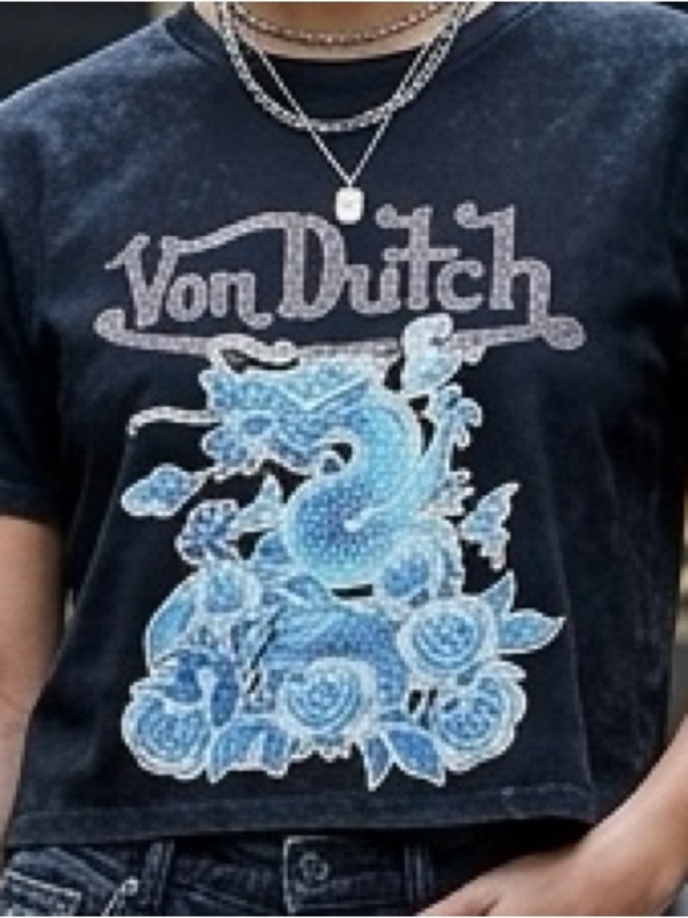 Von Dutch Blue Dragon Graphic Cropped Tee. Streetwear, Indie Sleaze, McBling 💎